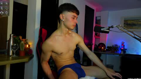   L e a n d e r   25OFF ON MY OF online show from 4, 4, 2026