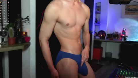 Snapshot of thoroughbredxx chatting on 30, 4, 2026 L e a n d e r 25OFF ON MY OF online show from 30, 4, 2026