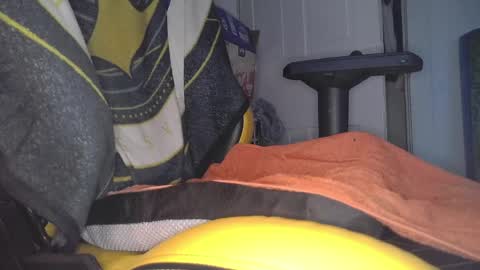 Snapshot of throatmybigcock95 chatting on 5, 4, 2026 throatmybigcock95 online show from 5, 4, 2026