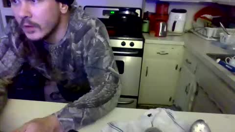 thunder8u42 online show from 22, 10, 2025