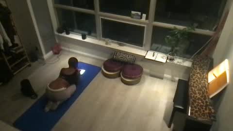 Snapshot of tia_fox chatting on 22, 10, 2025 tia_fox online show from 22, 10, 2025