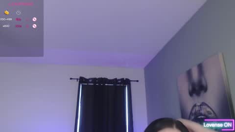 Tia Bella online show from 23, 2, 2026