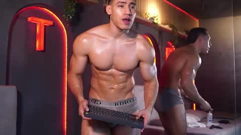 Snapshot of tian_brooks chatting on 13, 5, 2026 Tian Brooks online show from 13, 5, 2026