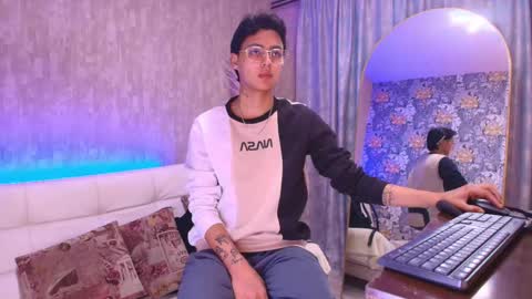 Snapshot of tian_sex chatting on 11, 5, 2026 online show from 11, 5, 2026