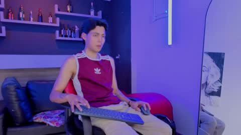 Snapshot of tian_sex chatting on 24, 5, 2026 online show from 24, 5, 2026