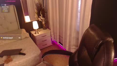 Snapshot of tiana_scot chatting on 27, 10, 2025 LIA online show from 27, 10, 2025