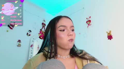 Tiana Le online show from 14, 11, 2025