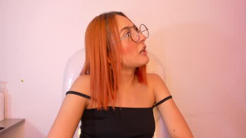 Snapshot of tiarha_ chatting on 16, 12, 2024 Tiarha online show from 16, 12, 2024