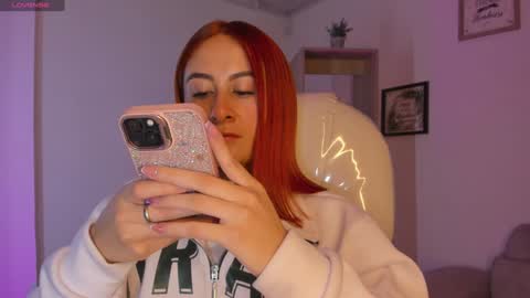Snapshot of tiarha_ chatting on 23, 1, 2025 Tiarha online show from 23, 1, 2025