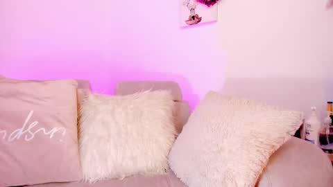 Snapshot of tiarha_ chatting on 11, 2, 2025 Tiarha online show from 11, 2, 2025