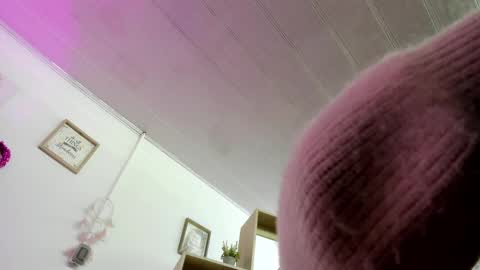 Snapshot of tiarha_ chatting on 14, 2, 2025 Tiarha online show from 14, 2, 2025
