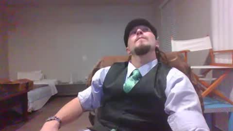 Snapshot of tiegye222 chatting on 22, 1, 2025 Alex online show from 22, 1, 2025