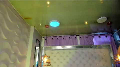 Snapshot of tifanny_val chatting on 1, 7, 2026 Tifanny y Vale online show from 1, 7, 2026