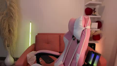 Tiffany online show from 2, 3, 2026