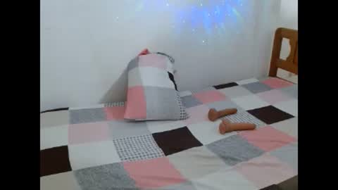 Snapshot of tifanyxesi chatting on 12, 1, 2025 tifanyxesi online show from 12, 1, 2025