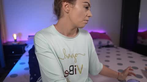 Tiffany online show from 28, 9, 2025