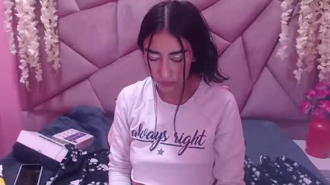 Snapshot of tiffani_hott_ chatting on 14, 12, 2024 TIFANI online show from 14, 12, 2024