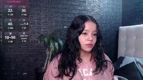Snapshot of tiffanny_rose_ chatting on 29, 12, 2024 Sara online show from 29, 12, 2024