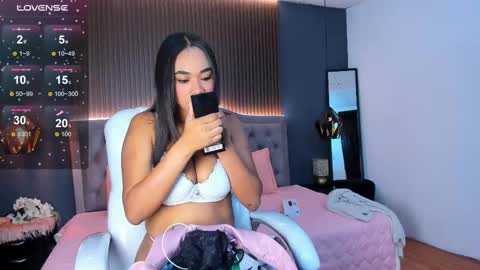 tiffany__charm_ online show from 18, 11, 2025