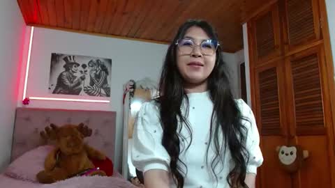 Snapshot of tiffany_beauty18 chatting on 25, 10, 2025 Tifanny online show from 25, 10, 2025