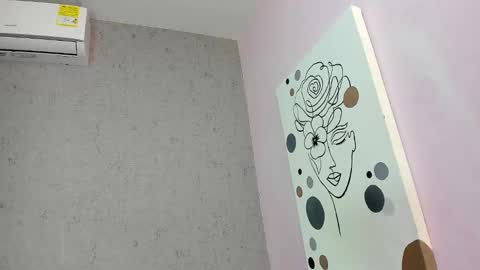 Snapshot of tiffany_mendez chatting on 1, 10, 2025 tiffany_mendez online show from 1, 10, 2025