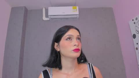 Snapshot of tiffany_mendez chatting on 17, 10, 2025 tiffany_mendez online show from 17, 10, 2025