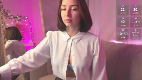 tiffany_robinson online show from 23, 3, 2026