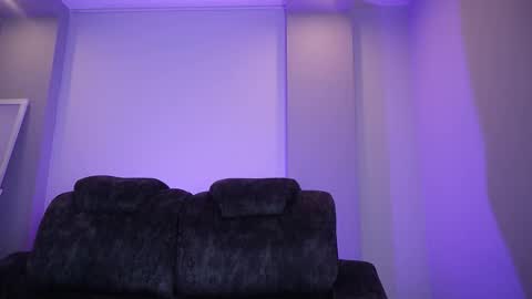 tiffany_sander online show from 12, 11, 2025