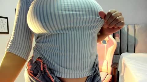 Snapshot of tiffany_teressa chatting on 13, 1, 2025 tiffany theressa online show from 13, 1, 2025