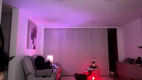  CAMI VELEZ camivelezz   online show from 21, 9, 2025
