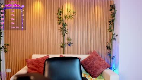 tiffanyhoustton online show from 1, 4, 2026