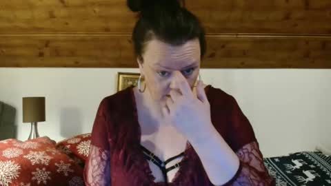 Snapshot of tiffanymature chatting on 25, 11, 2025 TiffanyMature online show from 25, 11, 2025