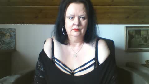 TiffanyMature online show from 24, 3, 2026