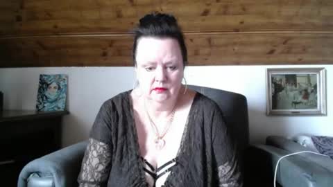 Snapshot of tiffanymature chatting on 5, 5, 2026 TiffanyMature online show from 5, 5, 2026