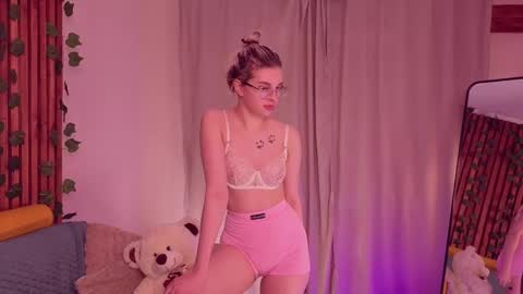 tiffanypeach online show from 5, 5, 2026