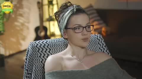 tiffanyriox online show from 18, 4, 2026