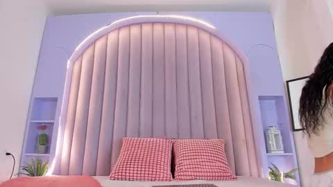 Tiffany  online show from 18, 10, 2025