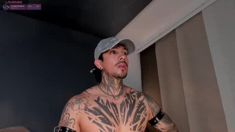 Snapshot of tigerstripes_ chatting on 20, 10, 2025 Chris online show from 20, 10, 2025