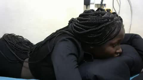 tight_pussie online show from 11, 11, 2025