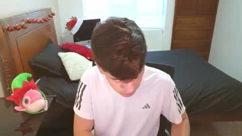 Snapshot of tightncuteass chatting on 11, 11, 2025 Camilo online show from 11, 11, 2025