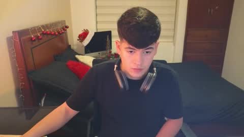 Snapshot of tightncuteass chatting on 15, 11, 2025 Camilo online show from 15, 11, 2025