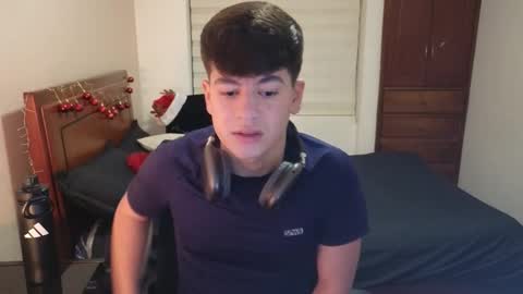 Snapshot of tightncuteass chatting on 24, 11, 2025 Camilo online show from 24, 11, 2025