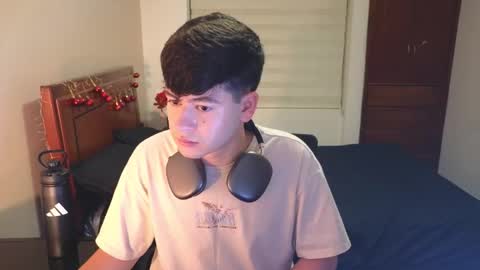 Snapshot of tightncuteass chatting on 26, 11, 2025 Camilo online show from 26, 11, 2025