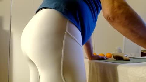 Tightshortsspank online show from 12, 1, 2026