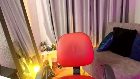 tiinajonus_ online show from 16, 2, 2026