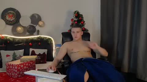 Snapshot of tim_mart chatting on 25, 12, 2024 ask me online show from 25, 12, 2024