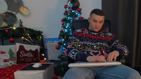 Snapshot of tim_mart chatting on 27, 12, 2024 ask me online show from 27, 12, 2024