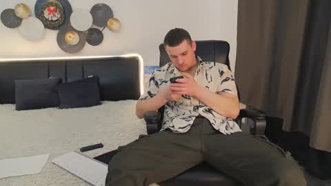 Snapshot of tim_mart chatting on 6, 1, 2025 ask me online show from 6, 1, 2025