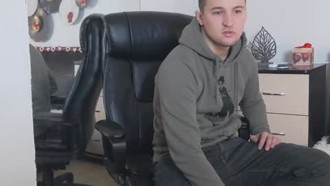 Snapshot of tim_mart chatting on 8, 2, 2025 ask me online show from 8, 2, 2025