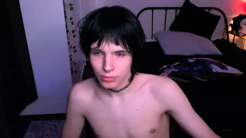 Snapshot of timi_moon chatting on 28, 10, 2025 timi_moon online show from 28, 10, 2025